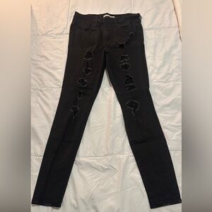 Levi’s Black Distressed Skinny Jeans